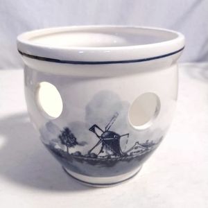 Vintage Delft tulip bulb pot